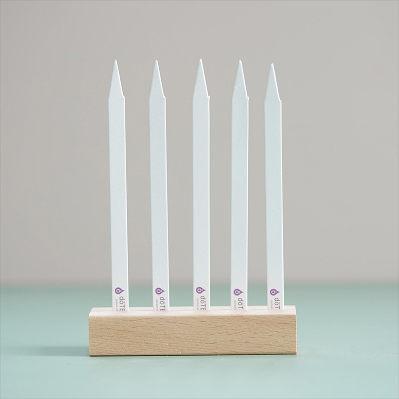 1Pcs Wood Table Perfume Essent - Desk Setup Essentials avis et prix